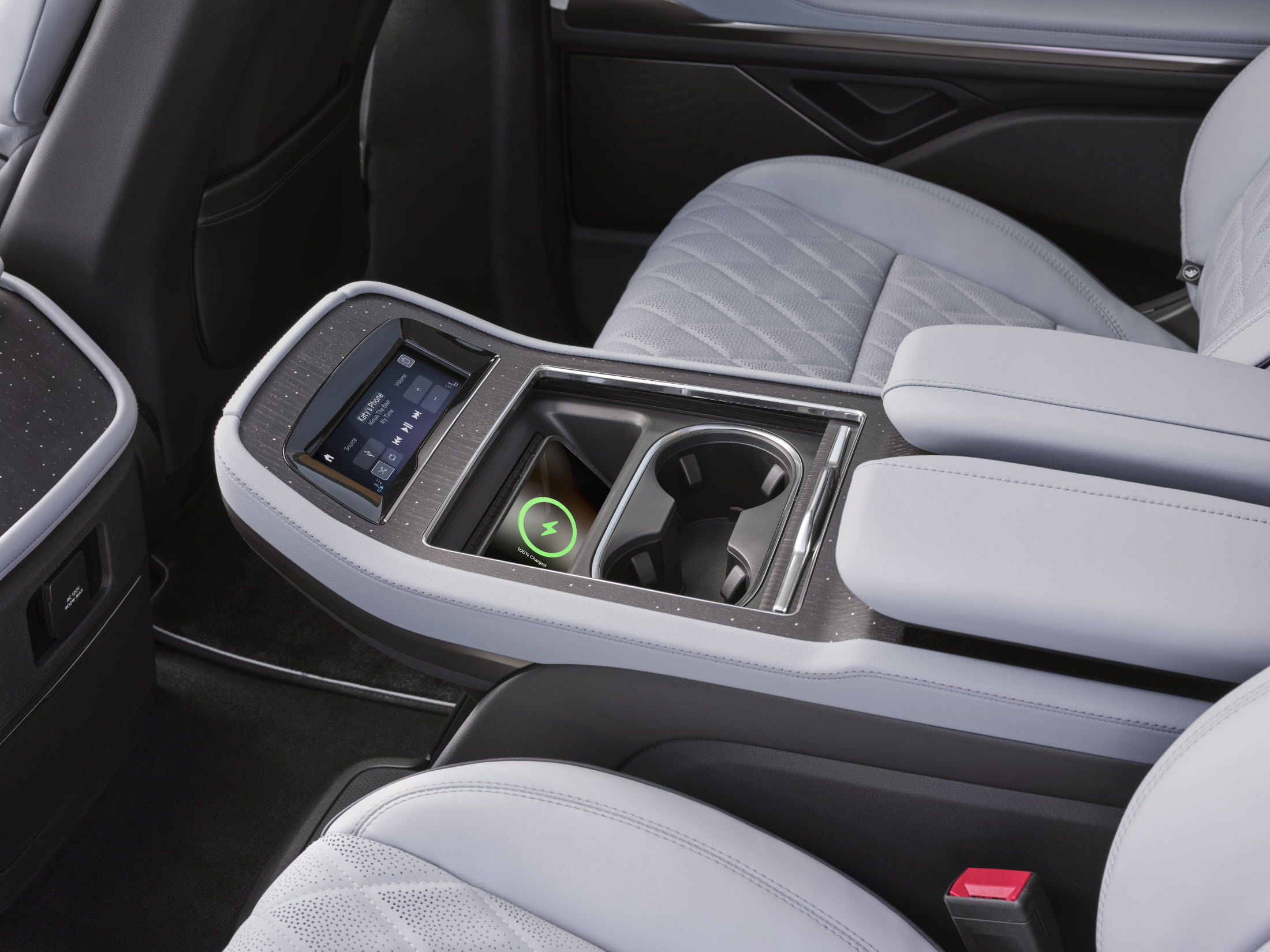 RE_2025 Lincoln Navigator L Black Label_Atmospheric_20.jpg