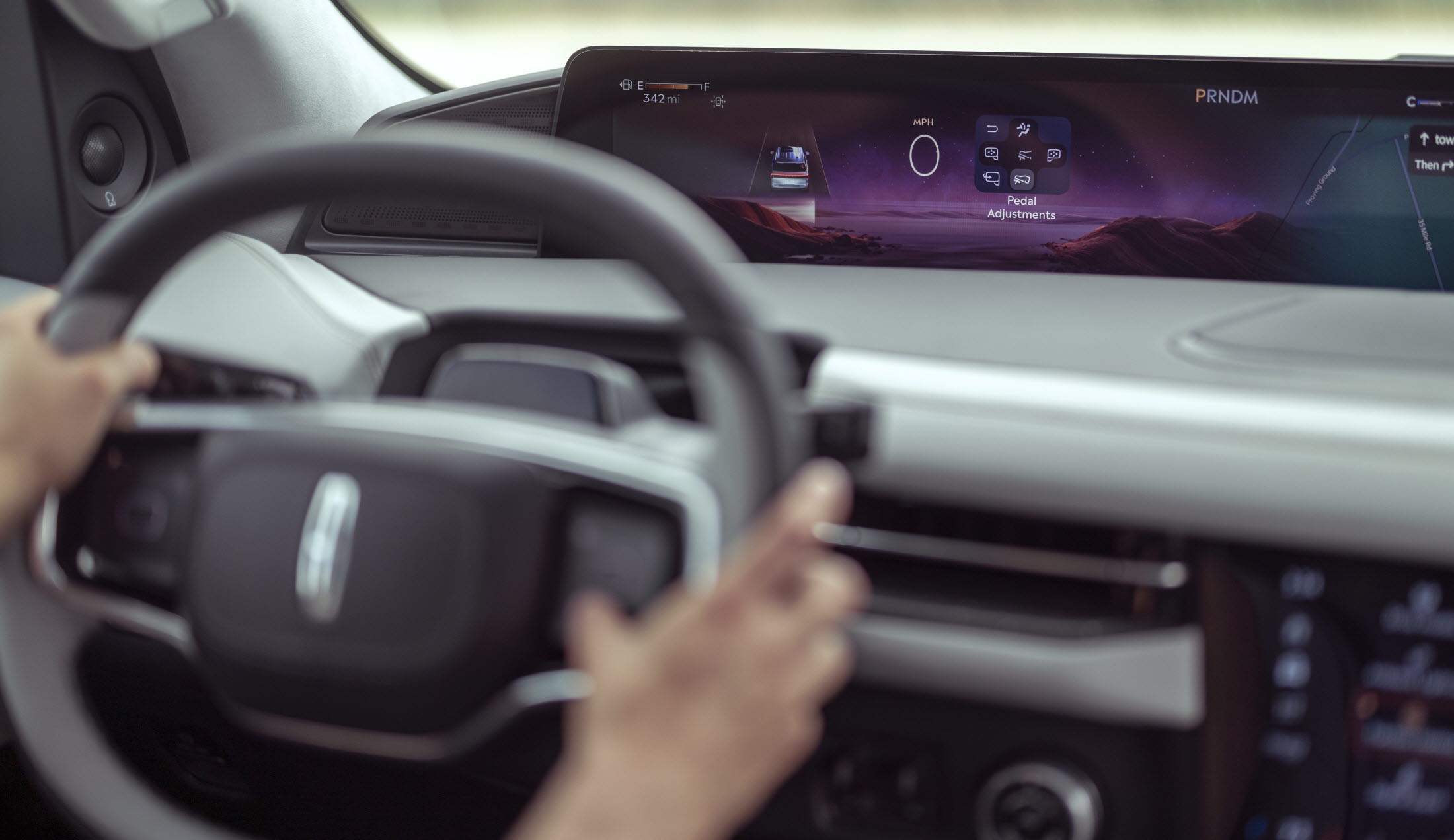 RE_2025 Lincoln Navigator L Black Label_Atmospheric_13.jpg